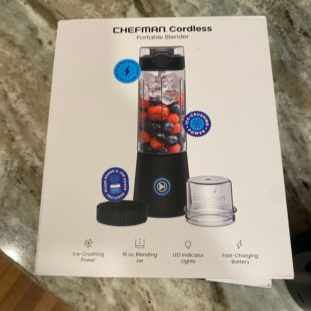 Chefman 16 oz. Single Speed Black Cordless Portable Blender blend to go